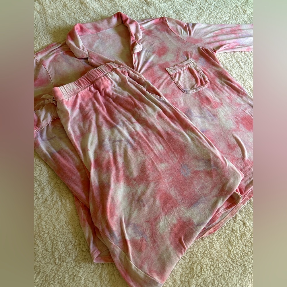 VS Pink Tie Dye PJ Set